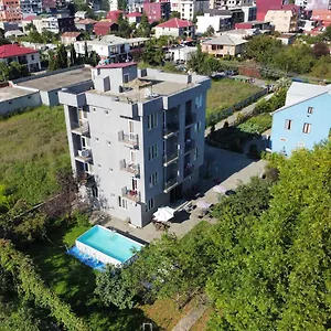 Femily In Mareti Str 2 Отель типа 